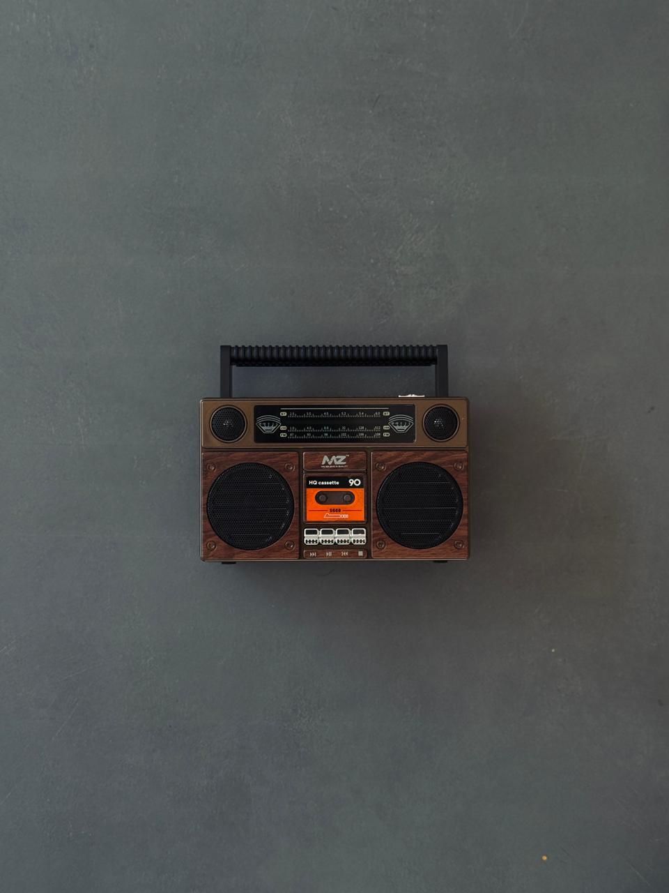Retro Radio Speaker