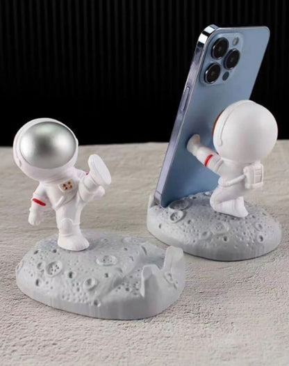 Alien mobile holder
